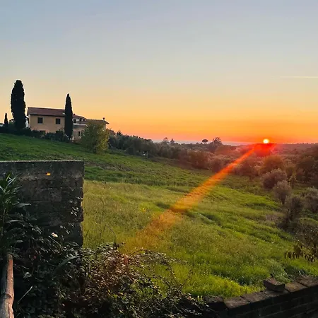 Room24 Relax & Wellness בית הארחה