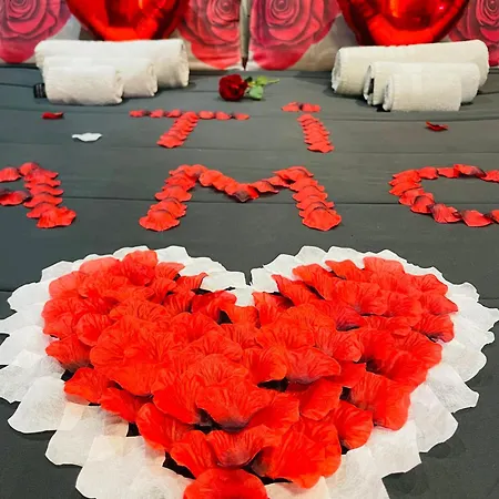 Konukevi Room24 Relax & Wellness *